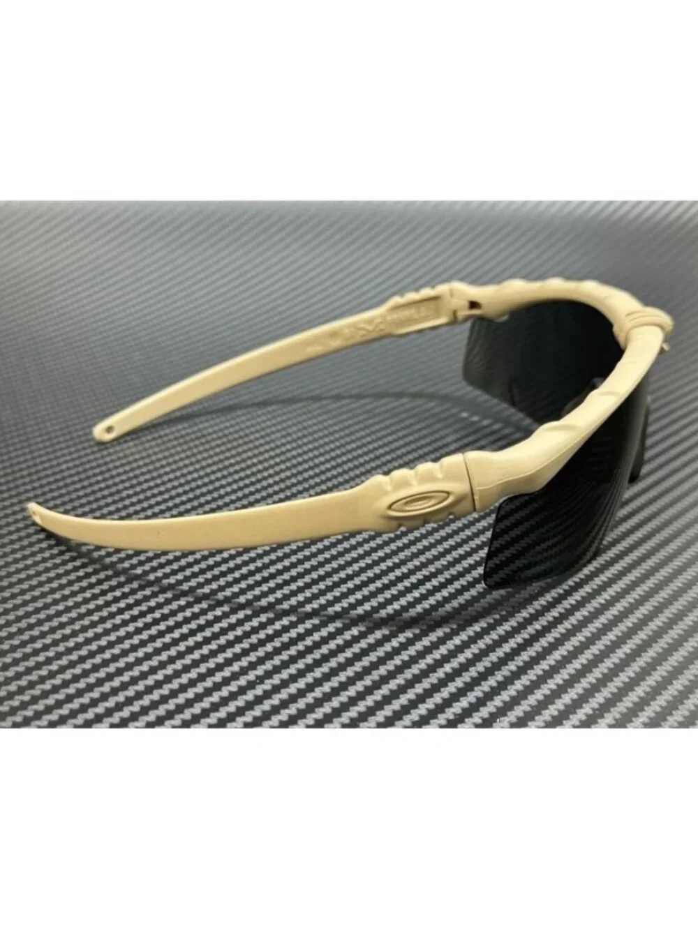 New Oakley Men Dark Bone Sunglasses 68-22-135